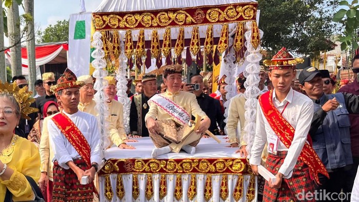 Safari di Lampung, Jokowi Dianugerahi Gelar Adat "Baginda Pemuka Bangsa"