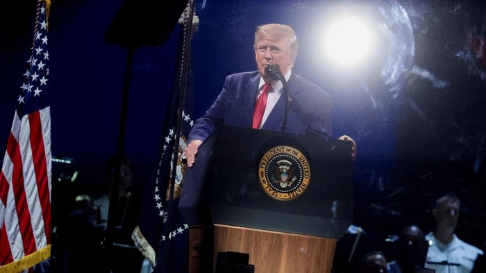 Trump Hubungi Presiden FIFA Minta Tinjau Ulang Kartu Merah Pemain AS!