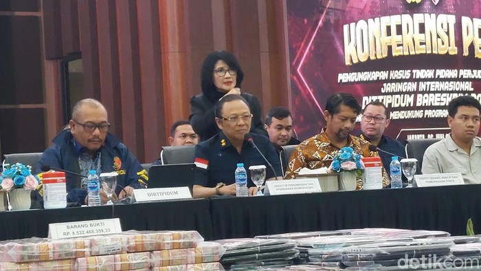 Imigrasi Telusuri 15 Perusahaan Penjamin WNA di Jaringan Judi Online Hayam Wuruk
