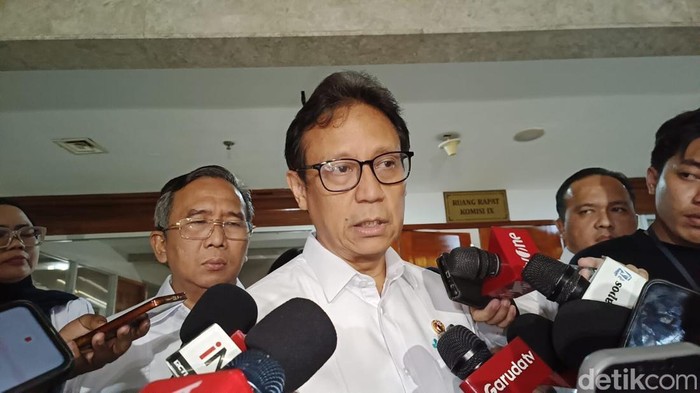 Menkes Tegaskan Peran Dokter Tak Tergantikan Meski AI Diusulkan untuk Atasi Krisis Tenaga Medis