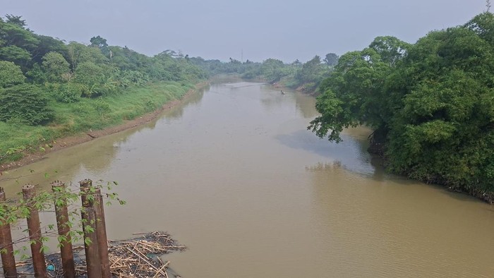 Kondisi Terkini Air Sungai Ciujung di Serang yang Sempat Menghitam