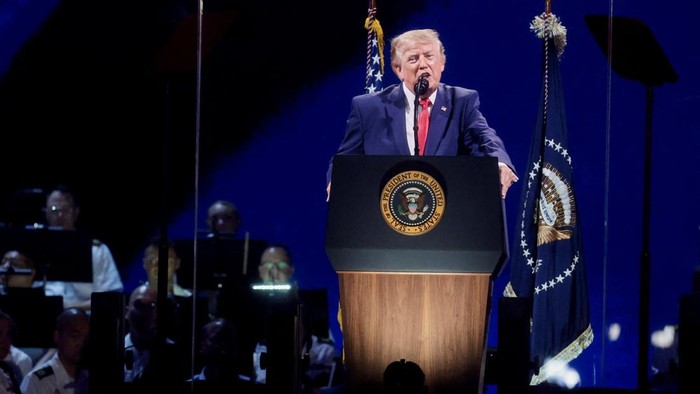 Trump Ejek Komunisme di Perayaan Hari Kemerdekaan AS, Sebut Ajaran Itu ‘Pecundang’