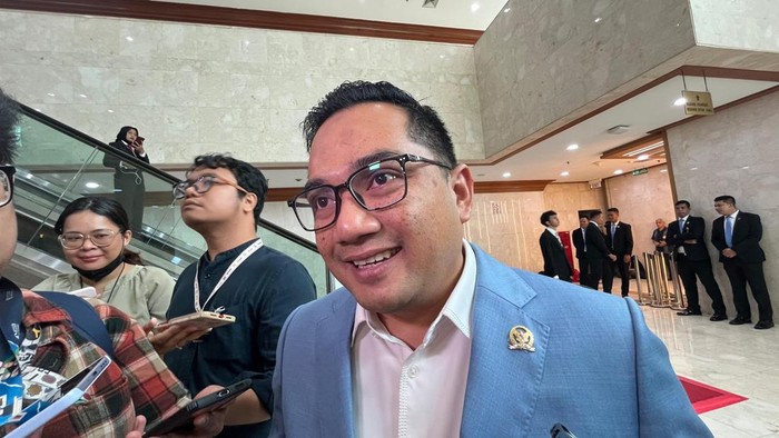 DPR Bandingkan Gaji Kepala Daerah Rp6 Juta dengan Ongkos Politik Usai Bupati Kuansing Tersangka