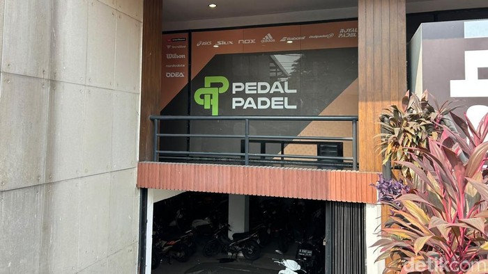 Polisi Olah TKP Penyekapan Karyawan Padel di Jaksel, Sita Barang Bukti