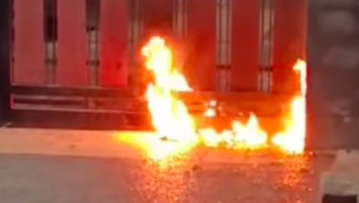 Kata Pengacara di Jaktim soal Rumah Dilempari Molotov, Ada Orang Mondar-mandir