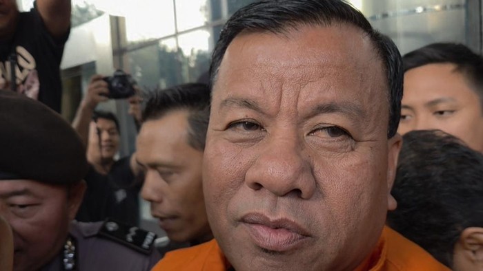 8 Fakta Suap Land Cruiser Rp2 Miliar yang Menjerat Bupati Kuansing