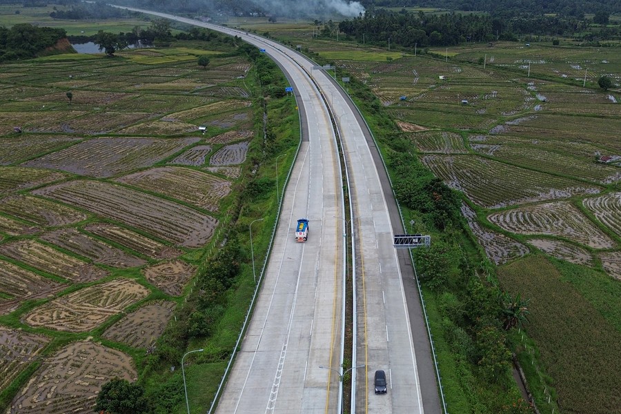 Progres pembangunan infrastruktur jalan tol di Tanah Air terus menunjukkan percepatan signifikan. Laporan terbaru yang d