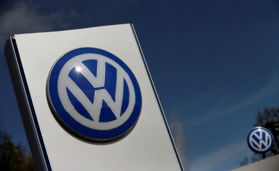 Guncangan di Industri Otomotif: Raksasa Jerman Volkswagen Siap Pangkas Puluhan Ribu Pekerja