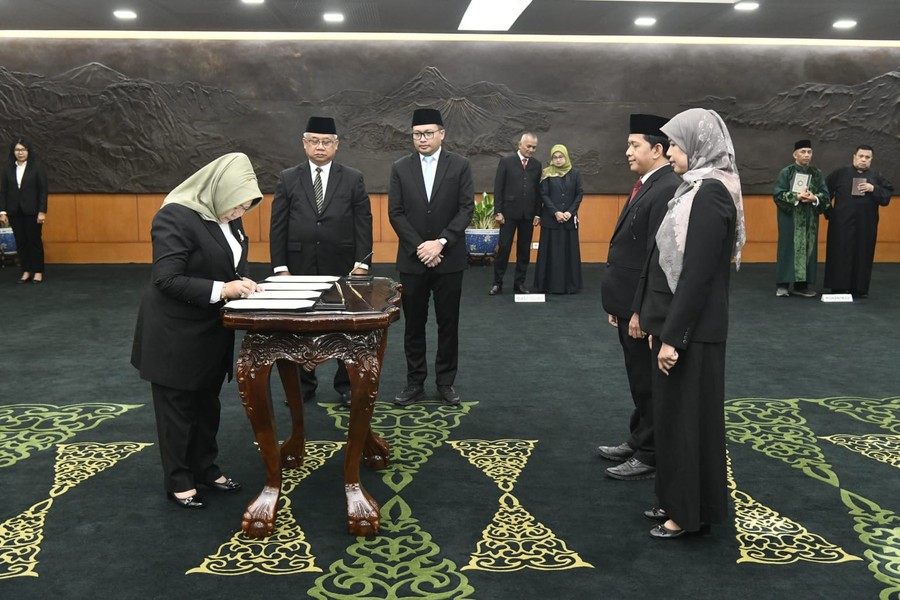 Plt Setjen MPR Lantik 3 Pejabat Tinggi Pratama, Tekankan Kolaborasi Kuat