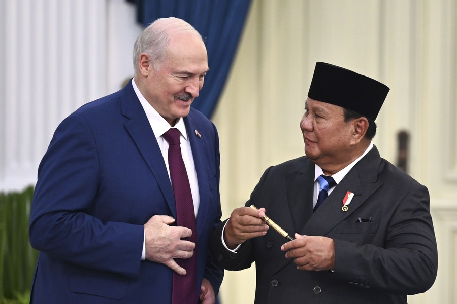 Belarus Tawarkan Sederet Kerja Sama ke RI: Bangun Pabrik hingga Latih SDM  Lurusin.com, Jakarta — Presiden Belarus Ale