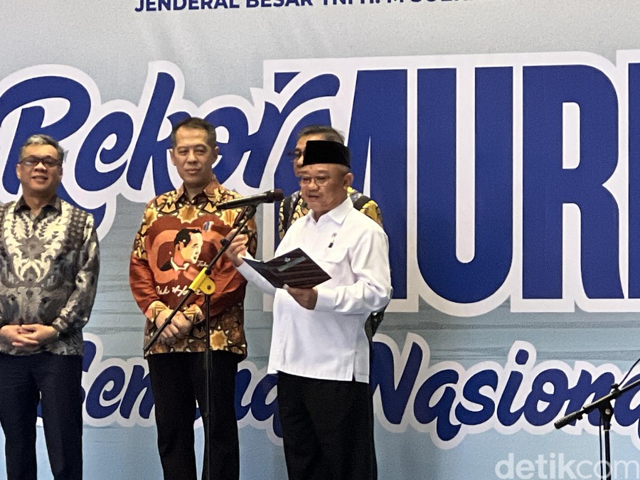 Mendikdasmen Abdul Mu’ti Kenang Jasa Soeharto Lewat Beasiswa Supersemar dan SD Inpres