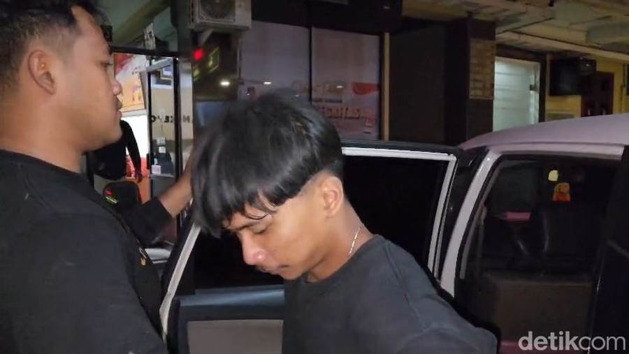 Pacar Bunuh Gadis Lumajang Pakai Celana Jin Berdalih Sakit Hati Usai Cekcok
