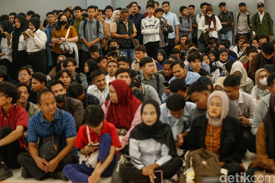 Pencari Kerja Serbu 5.000 Loker di Job Fair Bekasi