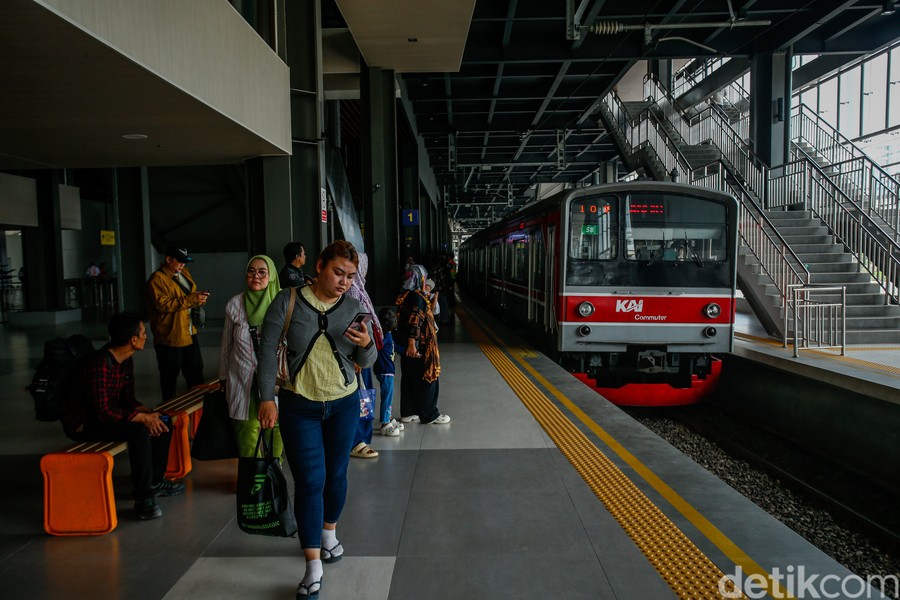 Elektrifikasi Jalur Green Line Tanah Abang-Rangkasbitung Rampung 2027
