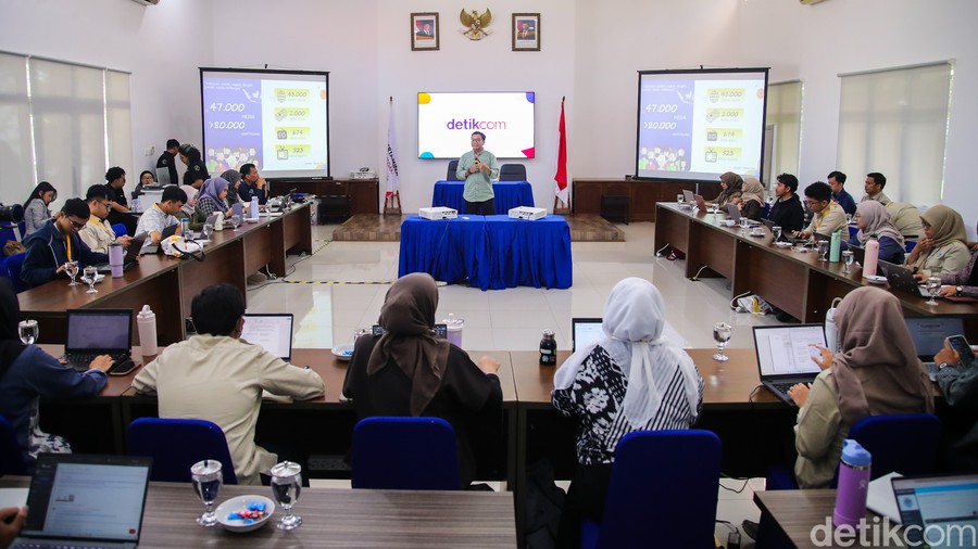 The Classroom: Belajar di Balik Layar Produksi Berita Bersama Praktisi Media