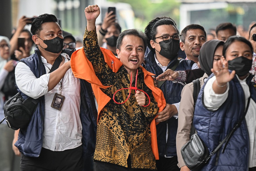 Tak Ditahan di Kasus Ijazah Jokowi, Roy Suryo dan dr Tifa Berkomitmen Tak Kabur