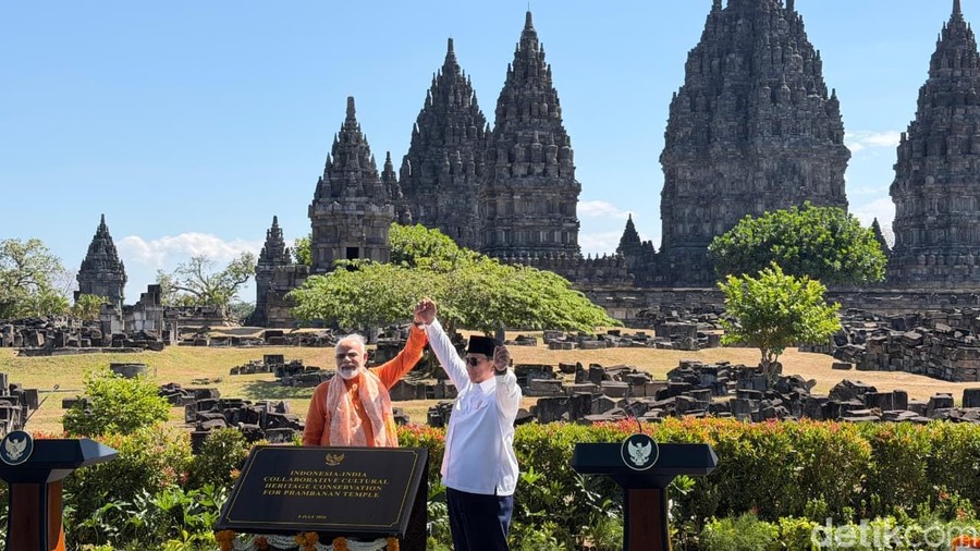 Presiden Prabowo Subianto menyambut kunjungan Perdana Menteri India, Narendra Modi, ke Candi Prambanan dengan penuh apre