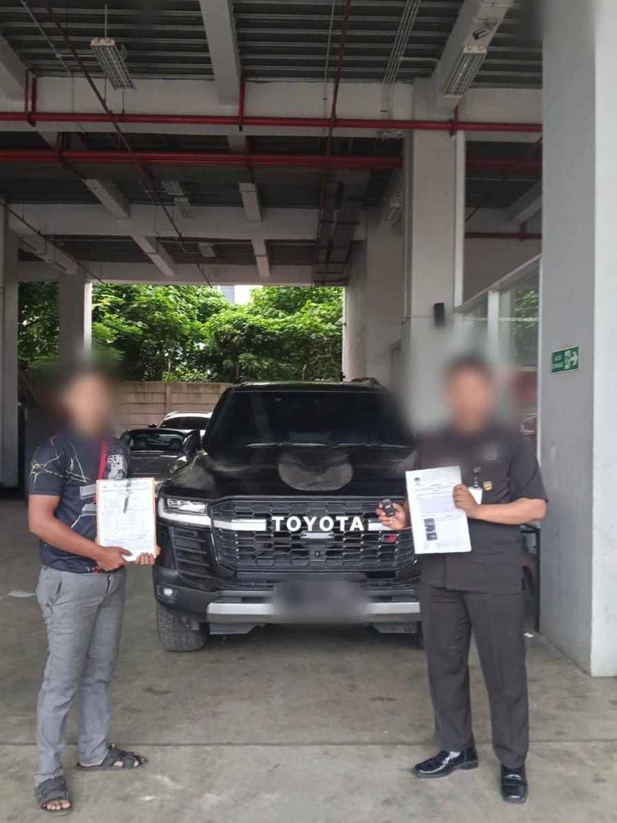 Land Cruiser Terkait Suap Bupati Kuansing Tiba di Rupbasan KPK