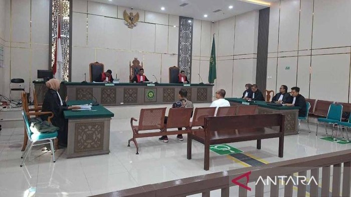 Hakim vonis bebas dua rekanan kasus korupsi wastafel COVID-19 Aceh