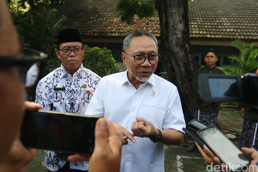 Zulhas Minta Daerah Lain Tiru Program Pilah Sampah Jakarta