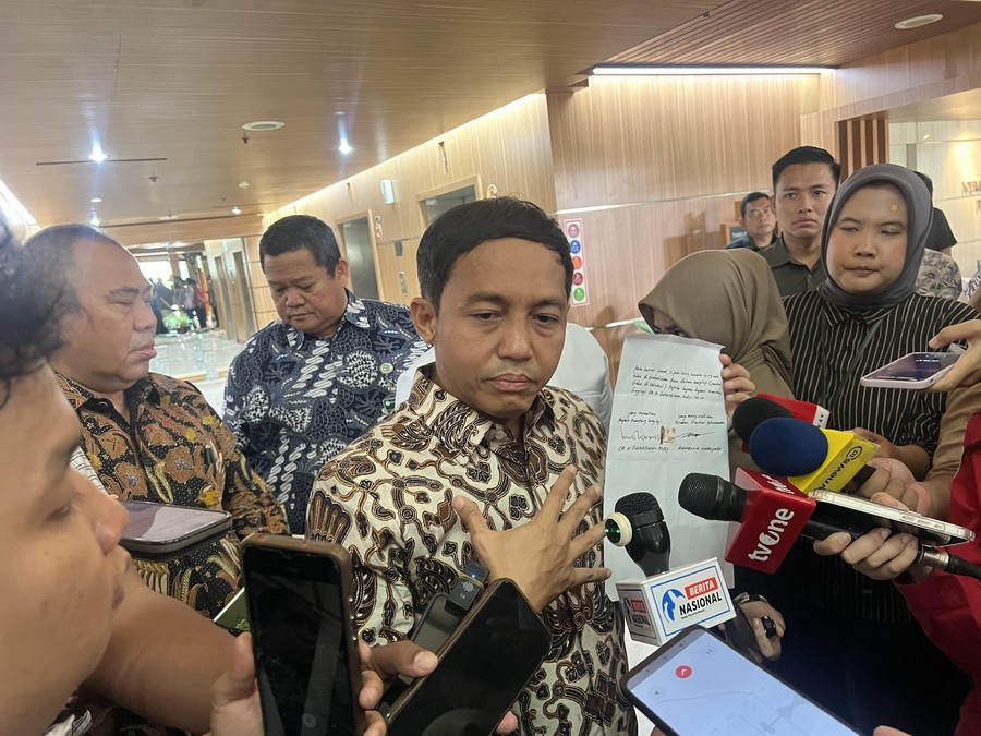Menhut Raja Juli Antoni Resmi Laporkan Penolakan Gratifikasi ke KPK
