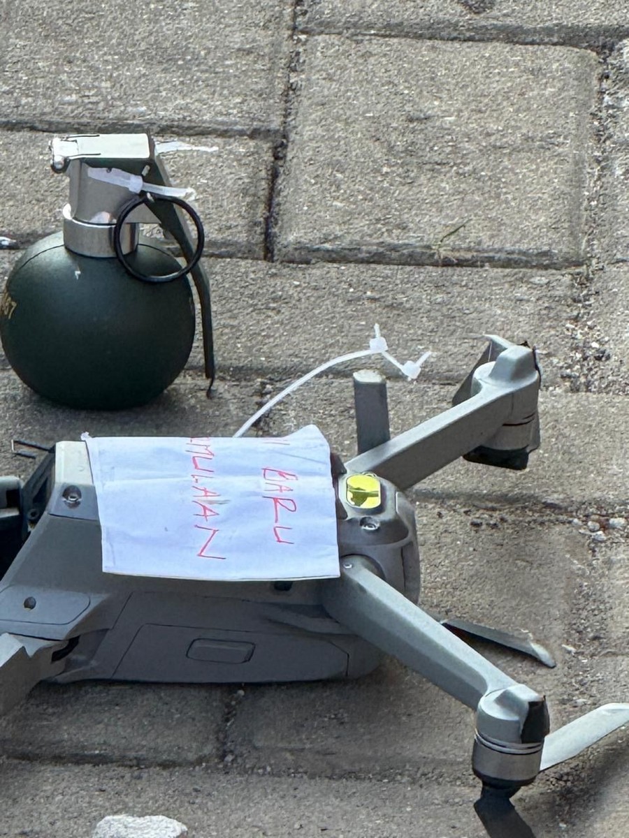 Drone Pembawa Granat Replika Jatuh di Rumah Pengacara di Depok, Polisi Lakukan Penyelidikan