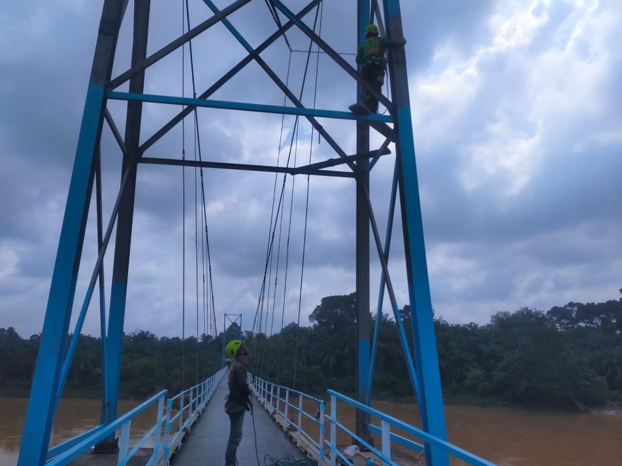 Kado Hari Bhayangkara ke-80, Polda Riau Tuntaskan 110 Jembatan Merah Putih