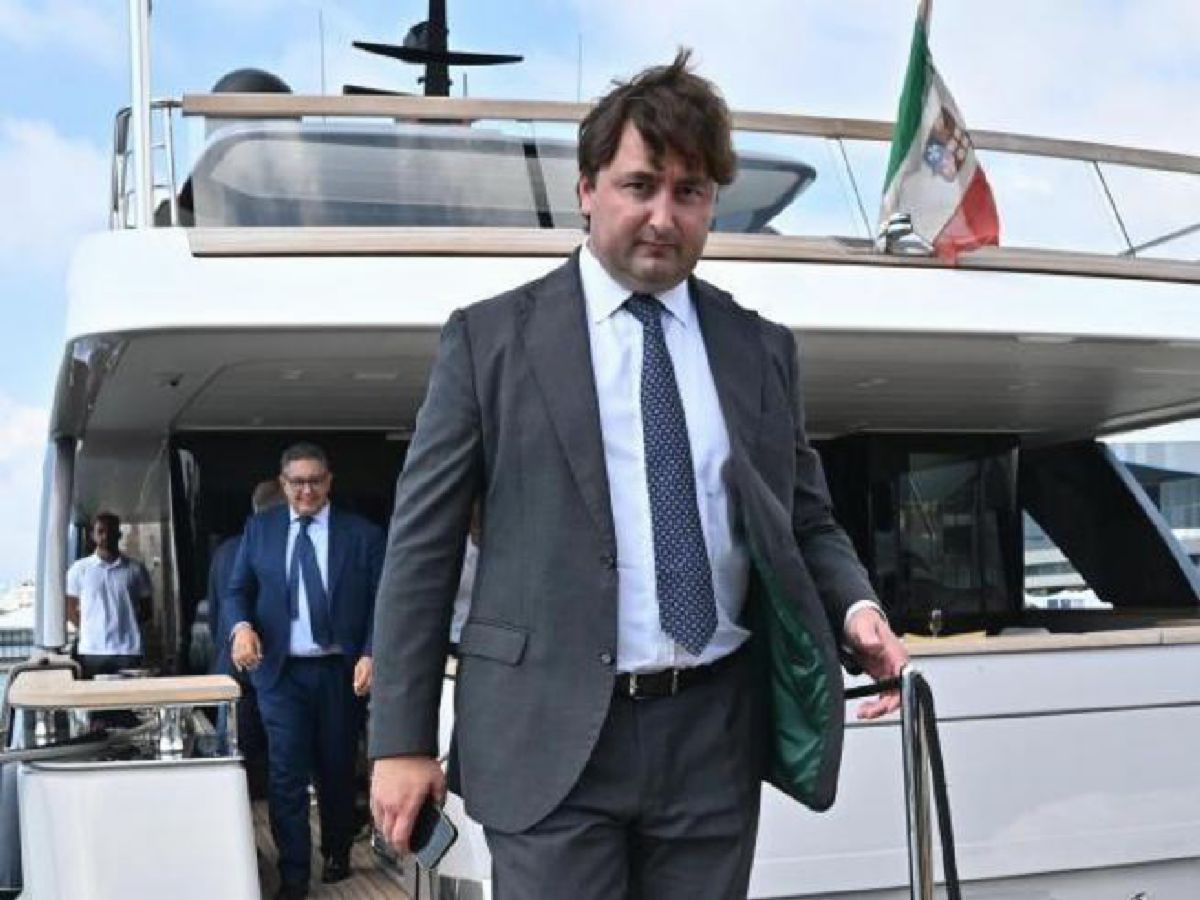 Genova — Data Covid Liguria Diduga Dimanipulasi, Gubernur Toti Tersorot