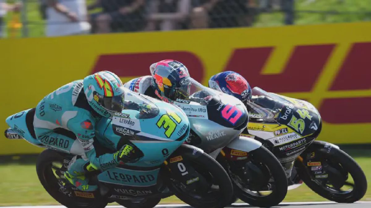 Veda Ega Pratama Alami Crash di Moto3 Belanda Assen